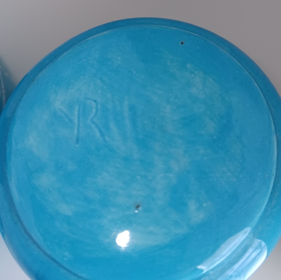 Ceramic Artist Signed Water Carafe with tumbler - Picture 5 of 9